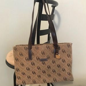 Dooney & Bourke purse